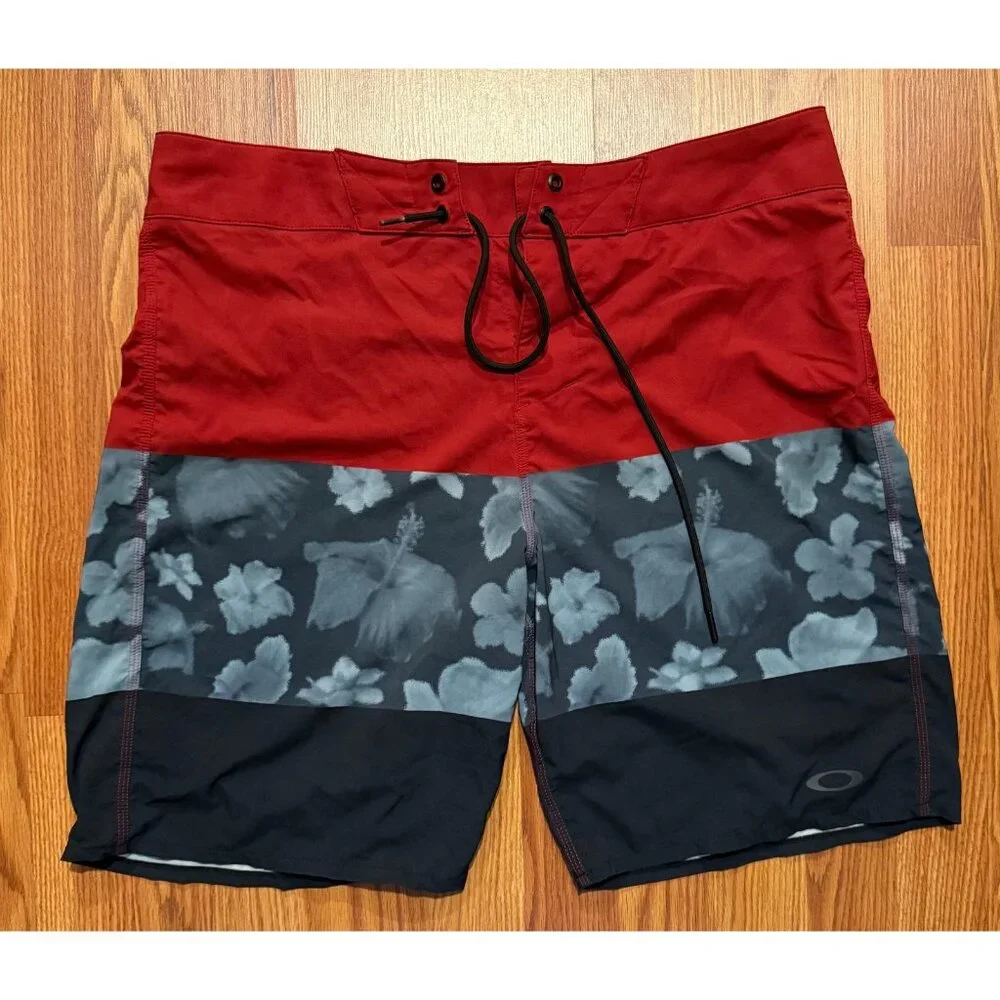 Oakley Board Shorts Colorblock Mens 34 8" Floral Beach Swim Trunks - Picture 1 of 6